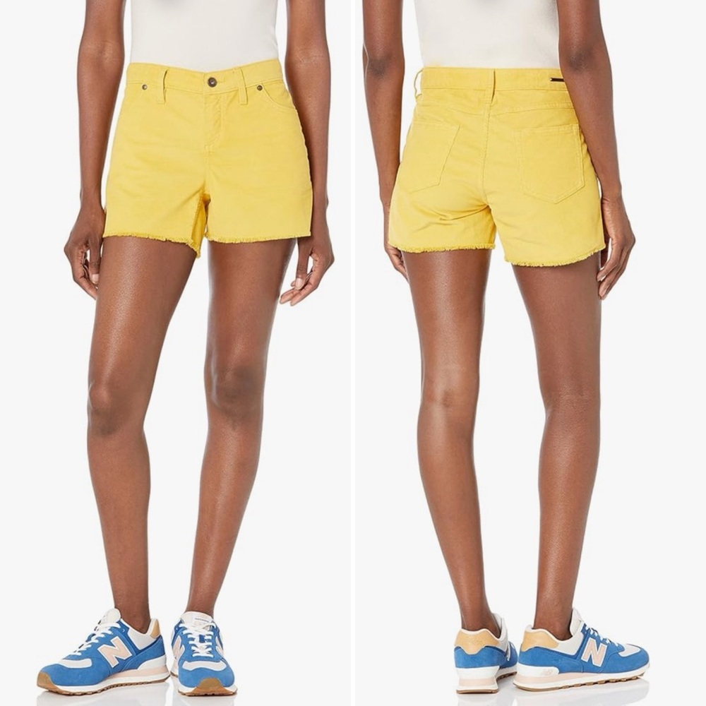 NWT Carve Designs 4” Oahu Short Mustard